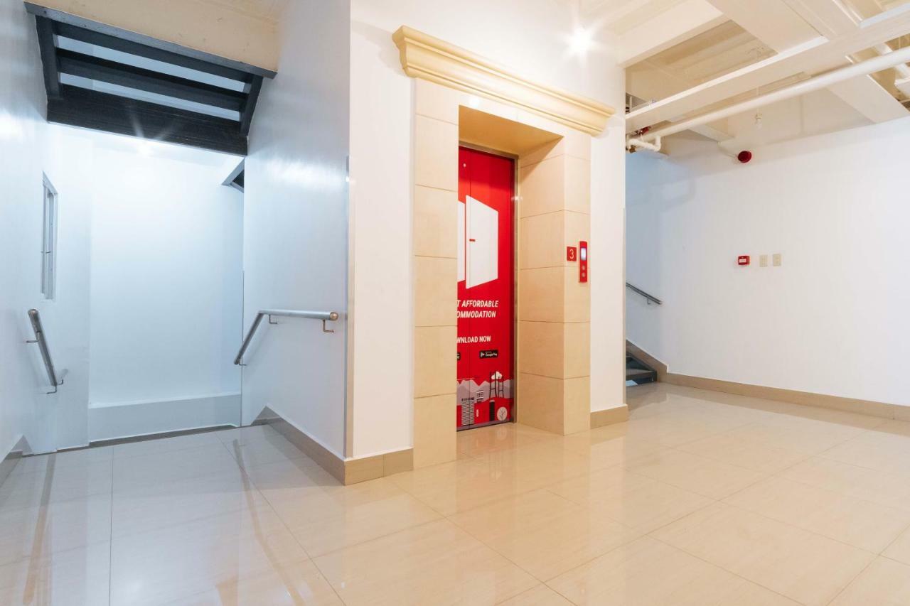 Reddoorz Near Ust Hotel 3*